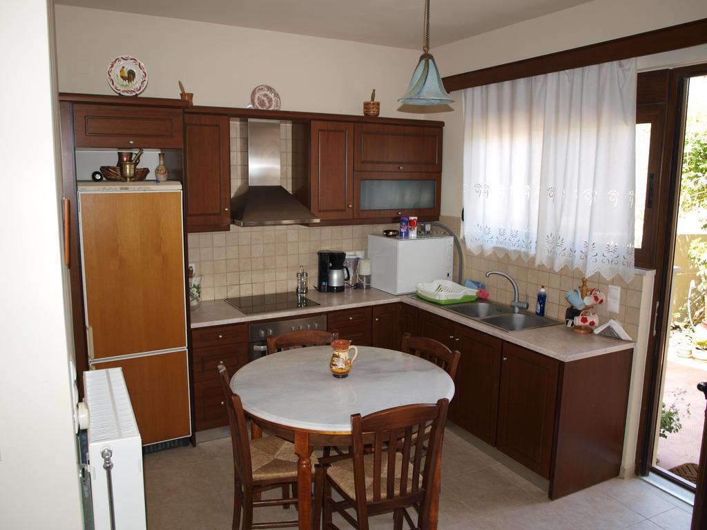 Villa Helidoni Pondikiana Zimmer foto